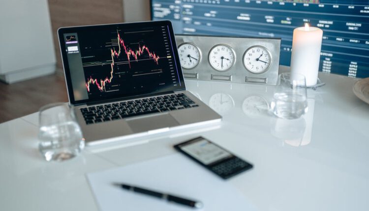 photo by AlphaTradeZone | pexels.com